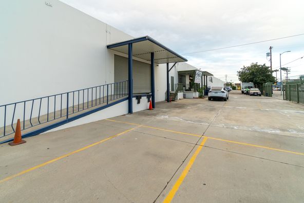 555 East Jefferson Boulevard, Los Angeles, CA 90011